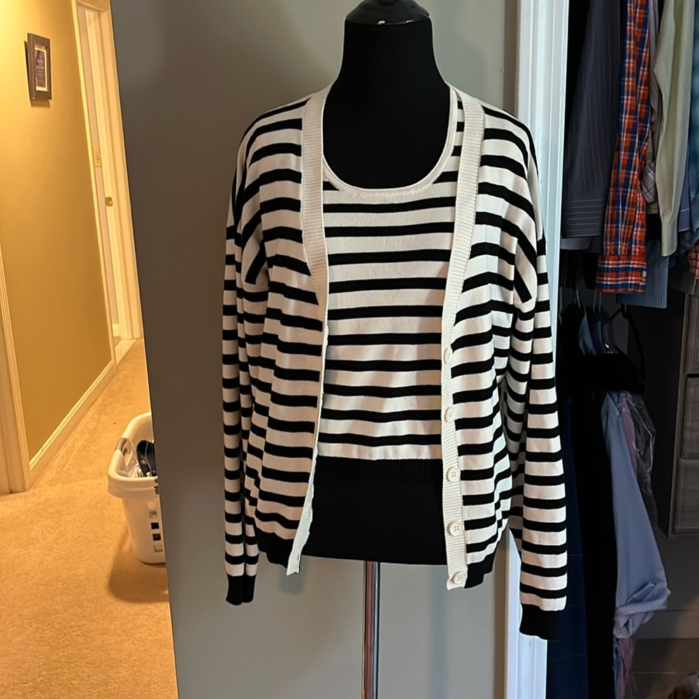 Flat white cardigan and shell set